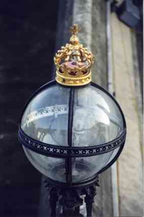 Light Fixture at Westminster Palace