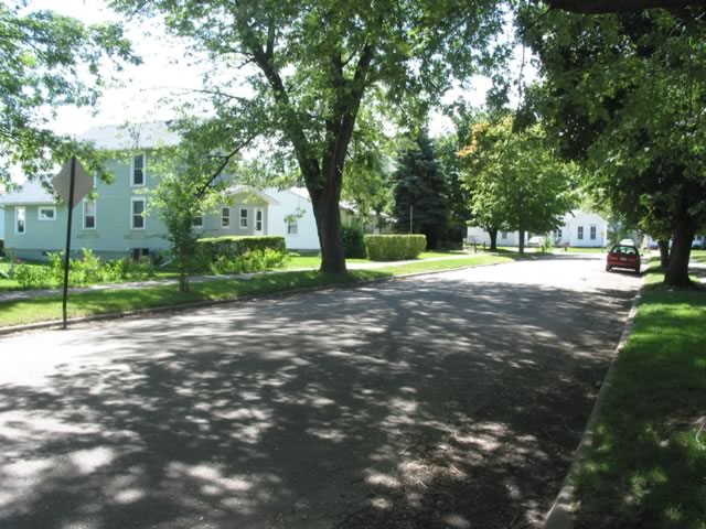 0148_Pershing_Blvd_Clinton